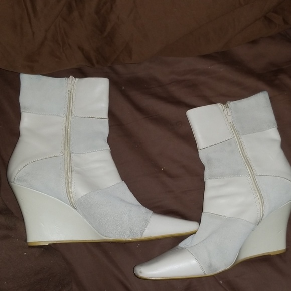 Cream Leather & Suede Platform Booties Sz. 8 - Picture 3 of 8